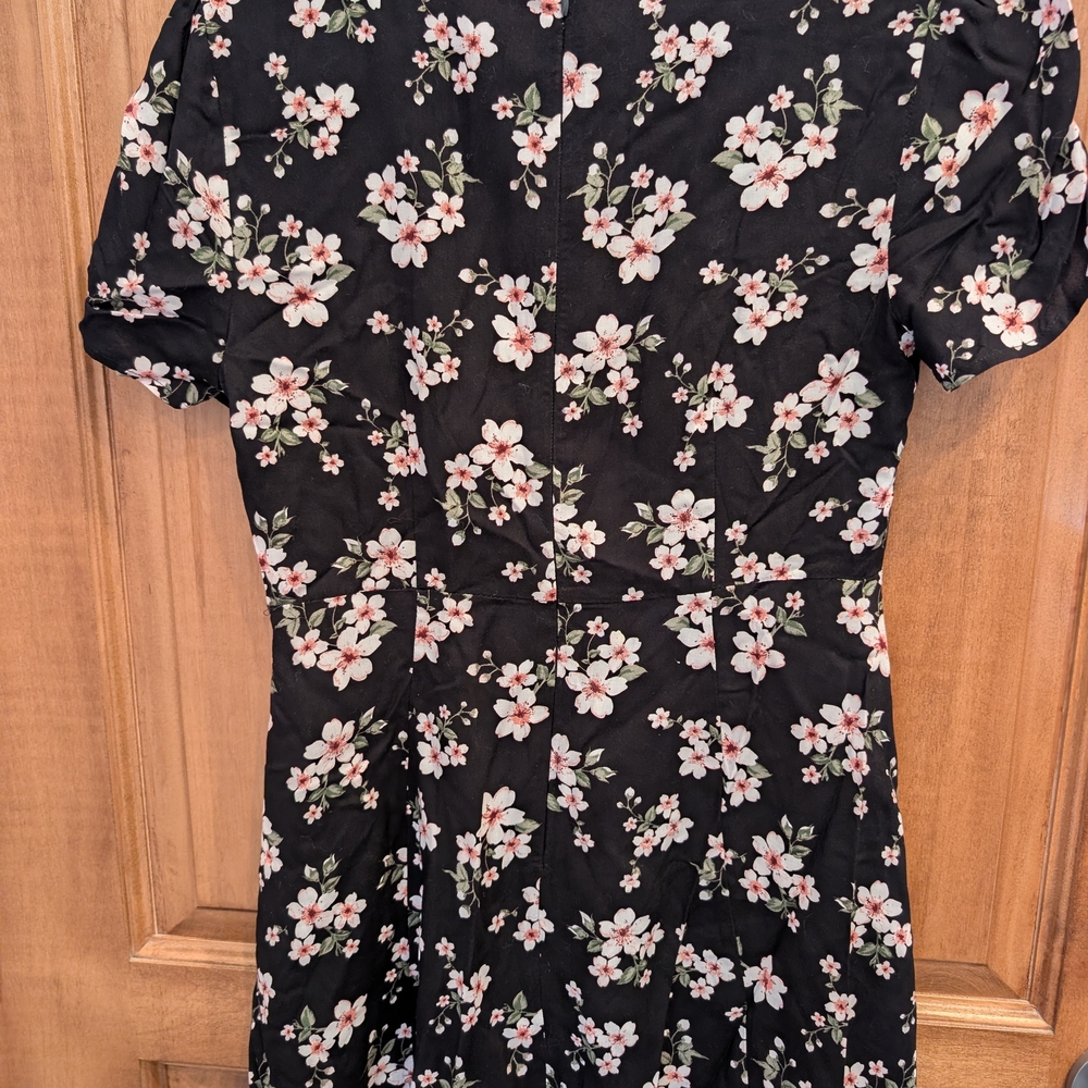 Forever 21 Black Floral Midi Dress